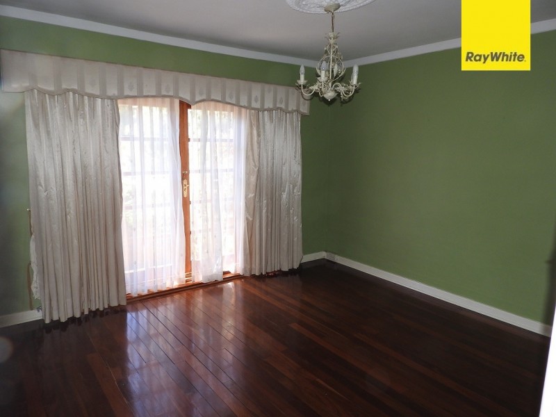 5 Lefroy Road, Mount Nasura WA 6112