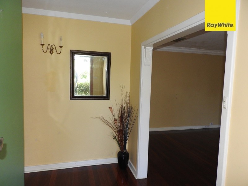 5 Lefroy Road, Mount Nasura WA 6112