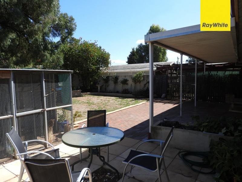 5 Lefroy Road, Mount Nasura WA 6112