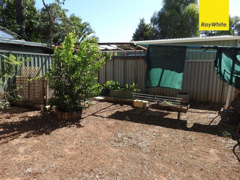 5 Lefroy Road, Mount Nasura WA 6112