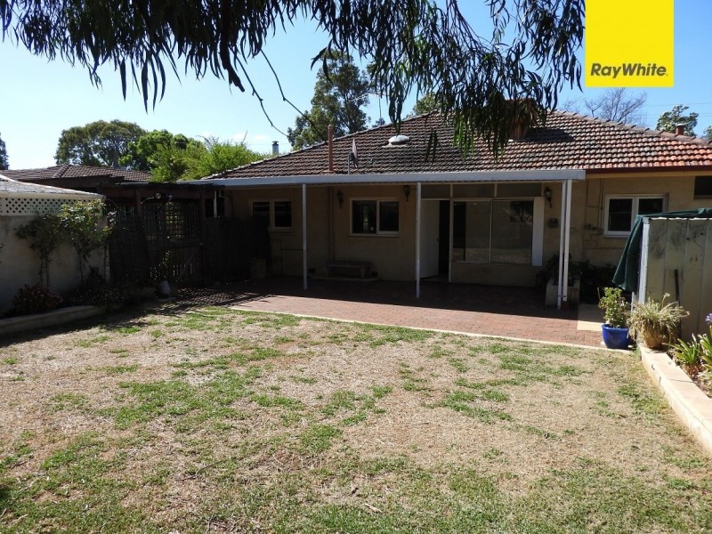 5 Lefroy Road, Mount Nasura WA 6112