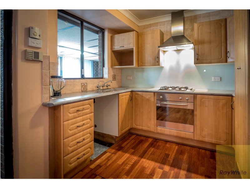 14 Bessant Court, Camillo WA 6111