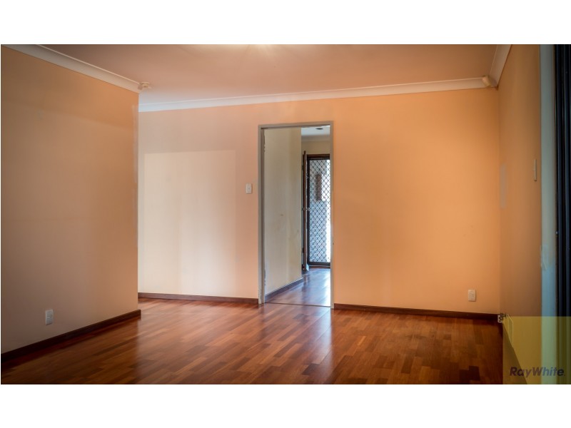 14 Bessant Court, Camillo WA 6111