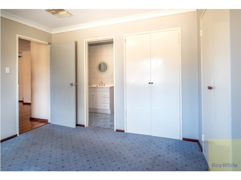 14 Bessant Court, Camillo WA 6111