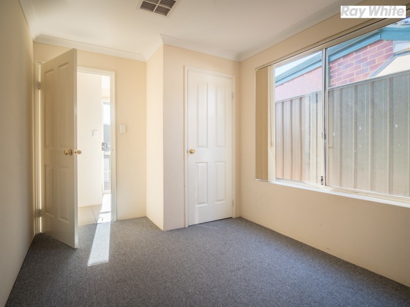 18/405 Railway Avenue, Armadale WA 6112