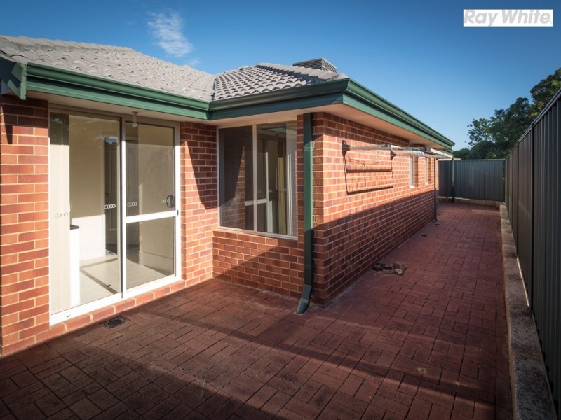 18/405 Railway Avenue, Armadale WA 6112