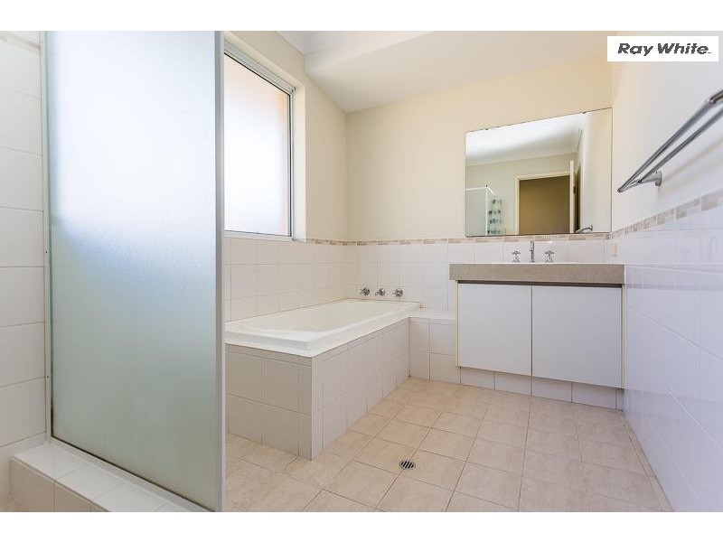 8a Woburn Way, Kelmscott WA 6111