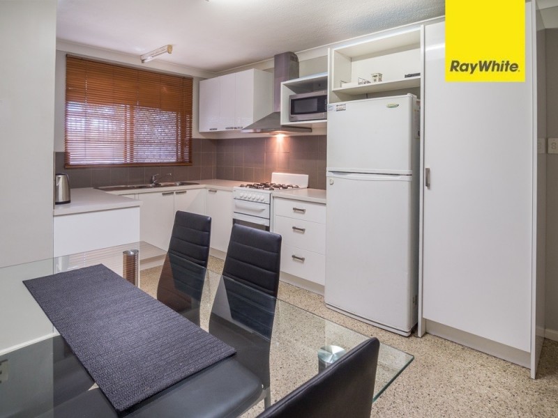 30 Durnsford Way, Camillo WA 6111