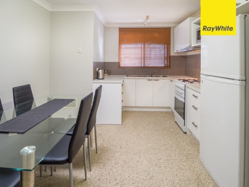 30 Durnsford Way, Camillo WA 6111