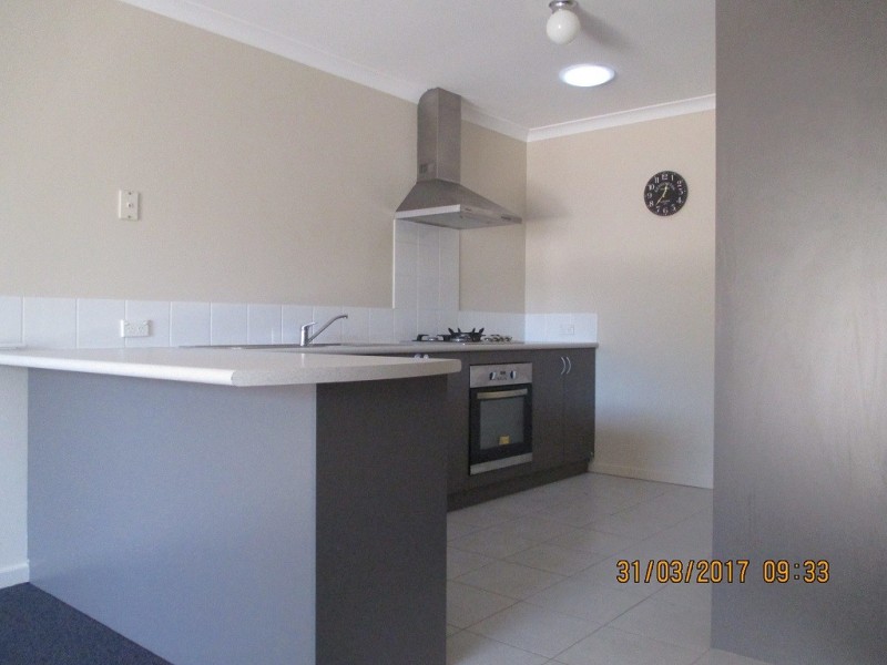 8b Devonshire Terrace, Armadale WA 6112