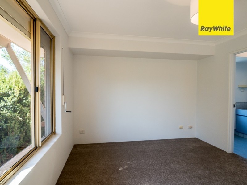 61 Inverness Circle, Camillo WA 6111