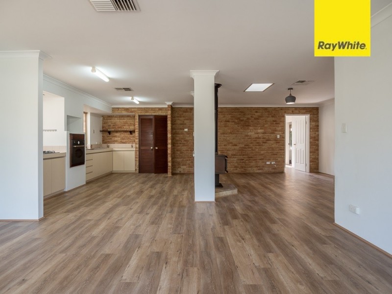 61 Inverness Circle, Camillo WA 6111