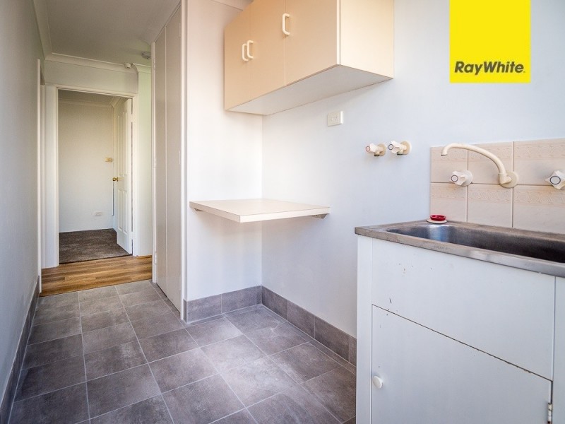 61 Inverness Circle, Camillo WA 6111