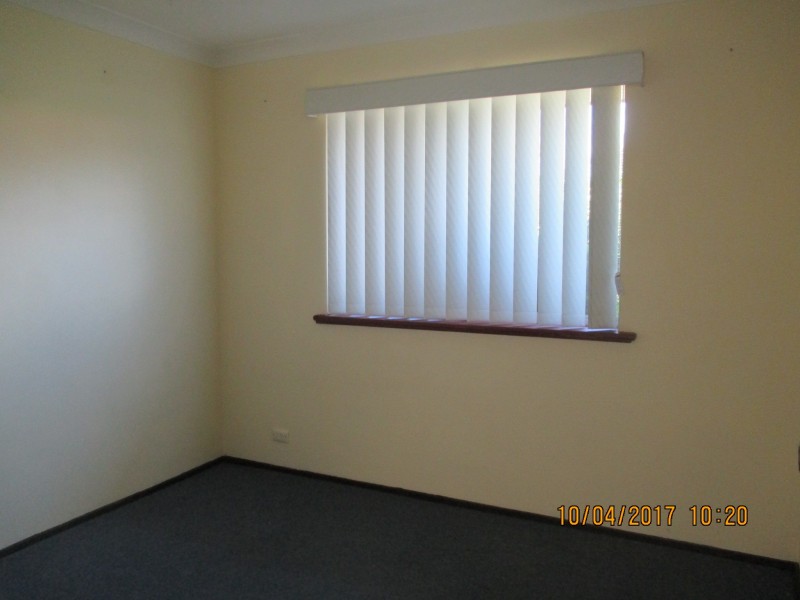 10 Forest Court, Armadale WA 6112