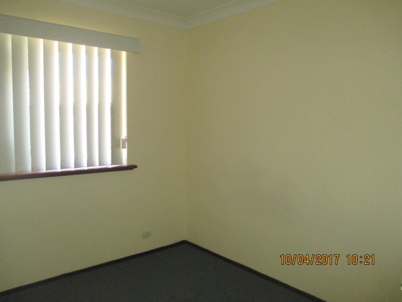 10 Forest Court, Armadale WA 6112