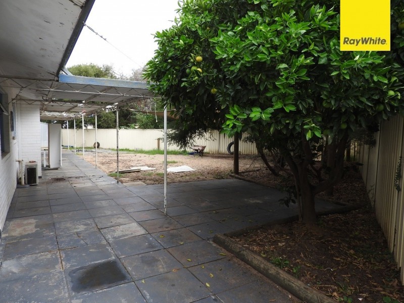 57 Dawson Street, Armadale WA 6112