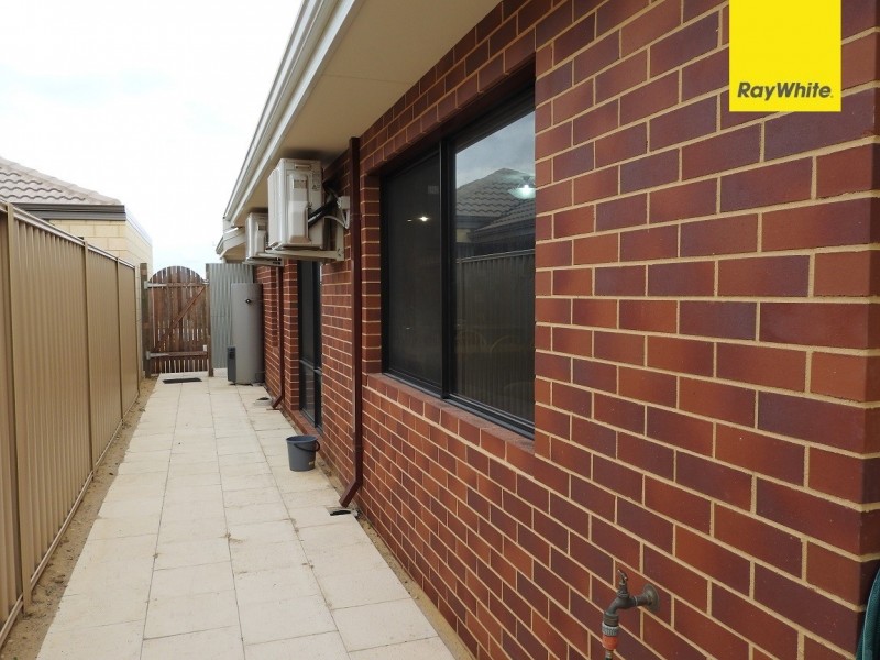 16 Koolbardi Loop, Byford WA 6122