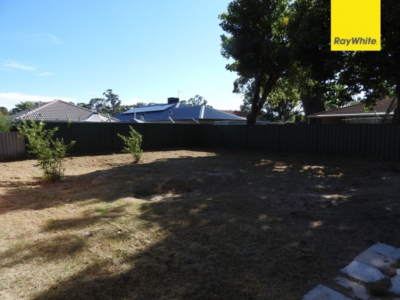 12 Tijuana Road, Armadale WA 6112
