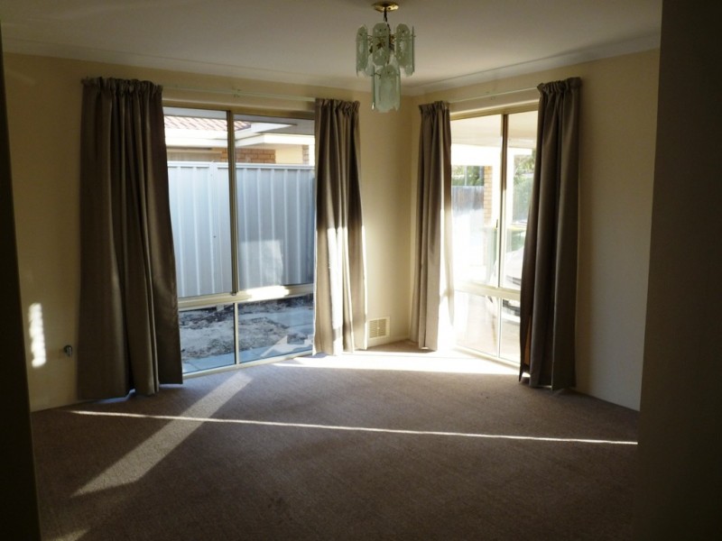 5 River Bank Drive, Gosnells WA 6110