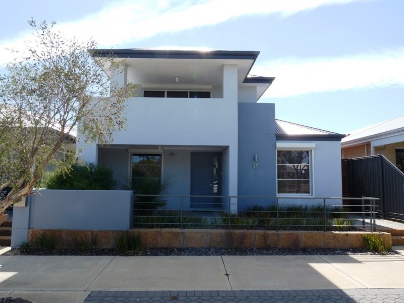 41 Barrington Avenue, Champion Lakes WA 6111