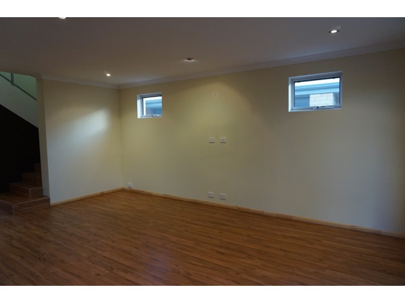 41 Barrington Avenue, Champion Lakes WA 6111