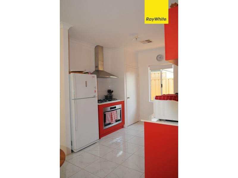 4 Le Souef Street, Maddington WA 6109