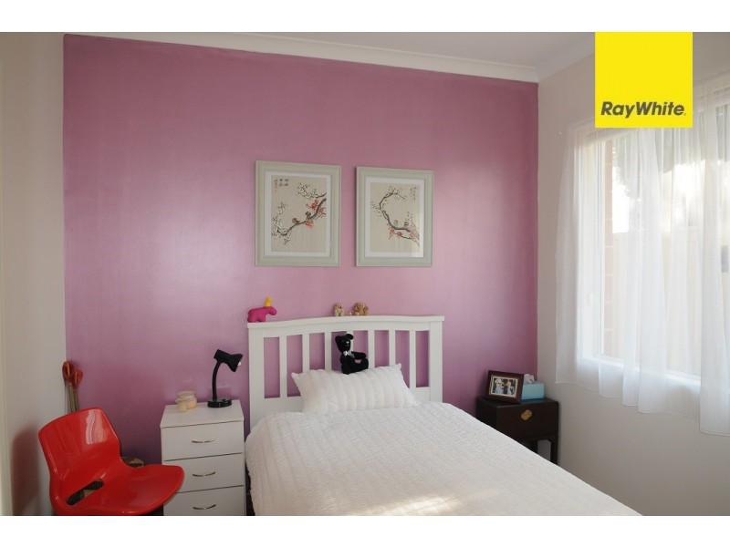 4 Le Souef Street, Maddington WA 6109