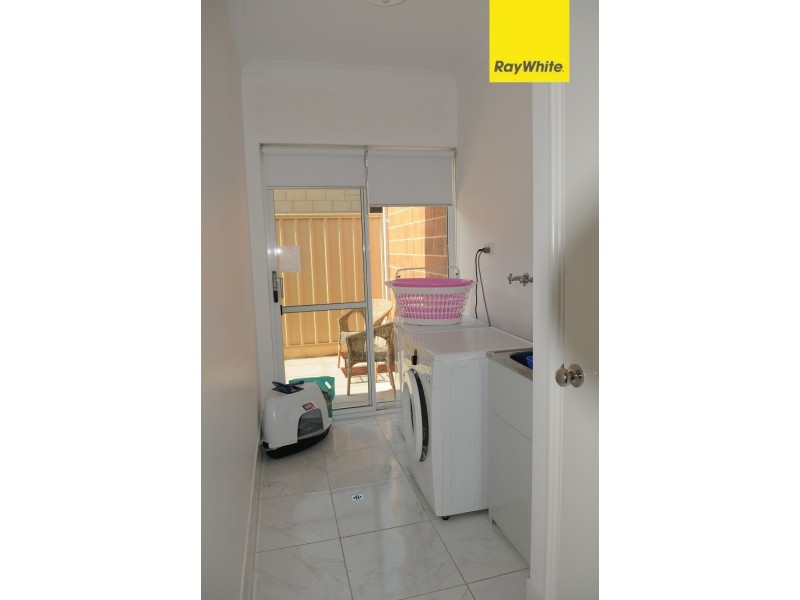 4 Le Souef Street, Maddington WA 6109