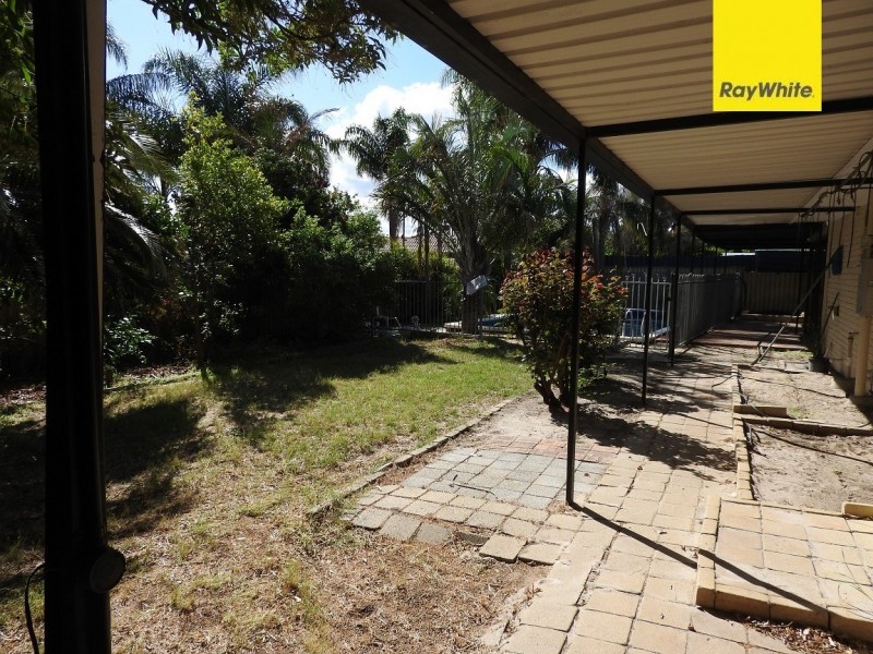 32 O’Sullivan Drive, Camillo WA 6111