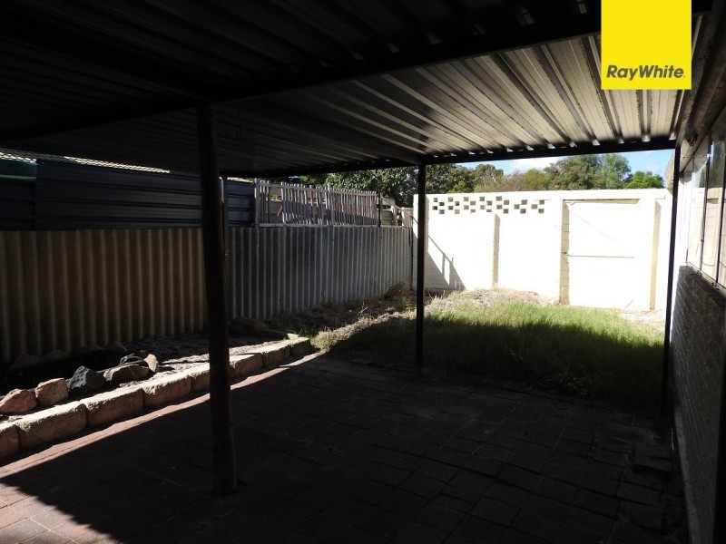 32 O’Sullivan Drive, Camillo WA 6111