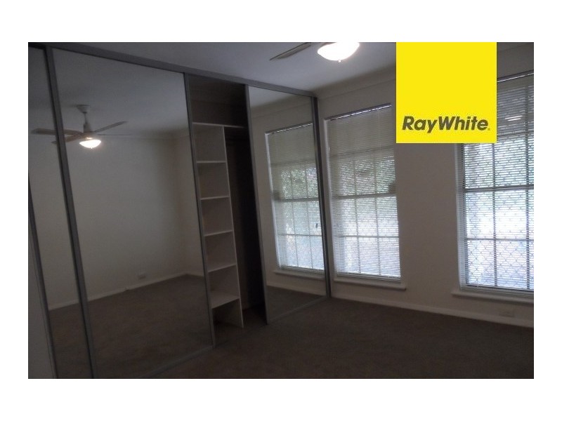 10 Harlow Street, Camillo WA 6111