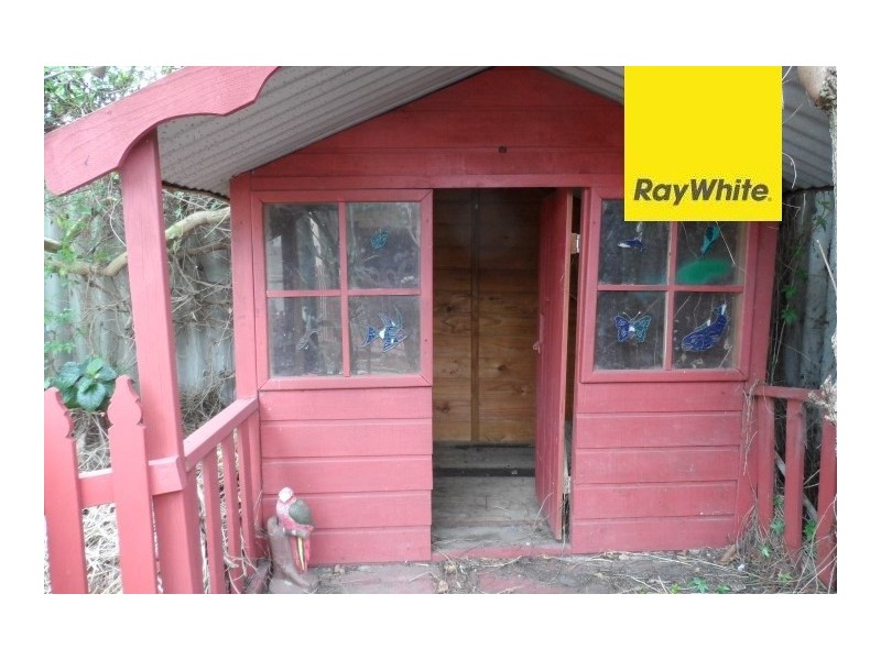 10 Harlow Street, Camillo WA 6111