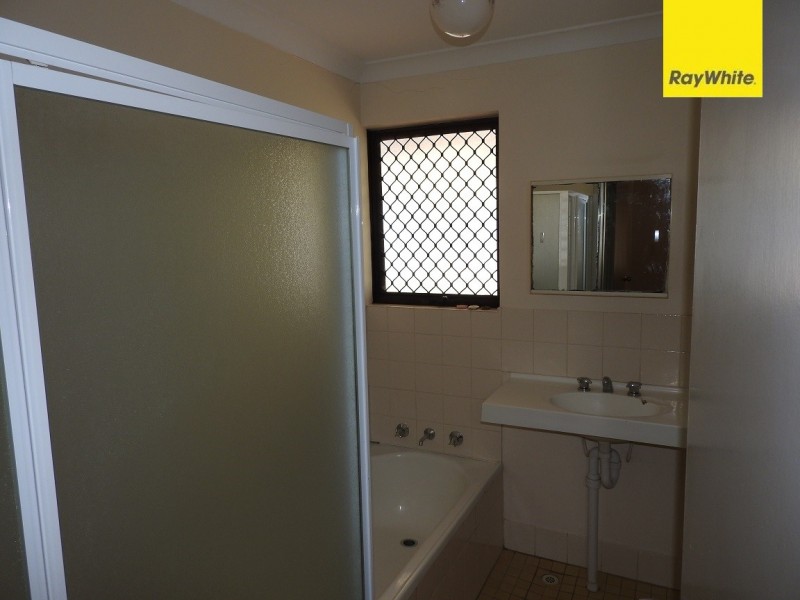 18 Gascoyne Drive, Gosnells WA 6110