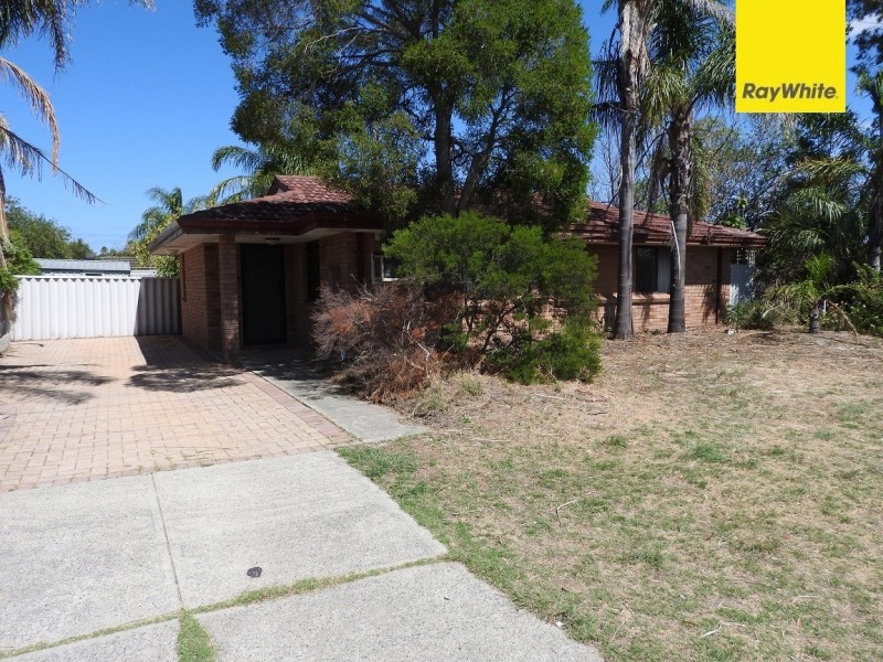 18 Gascoyne Drive, Gosnells WA 6110