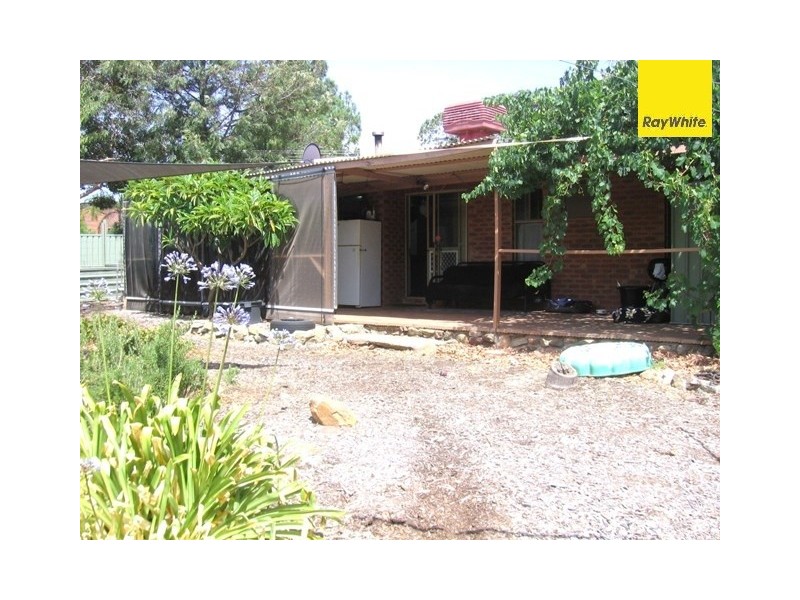 4 Smith Close, Armadale WA 6112