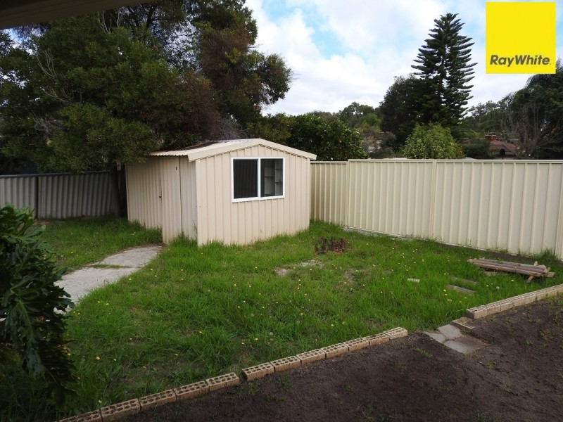 18 Abernethy Grove, Seville Grove WA 6112