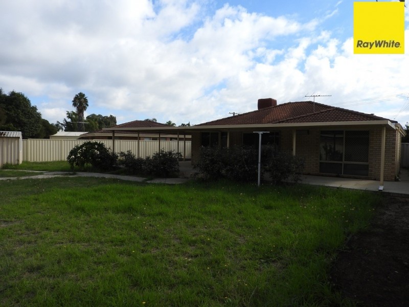 18 Abernethy Grove, Seville Grove WA 6112