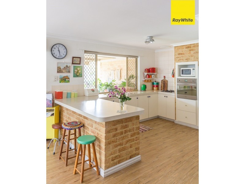 30 Abernethy Grove, Seville Grove WA 6112