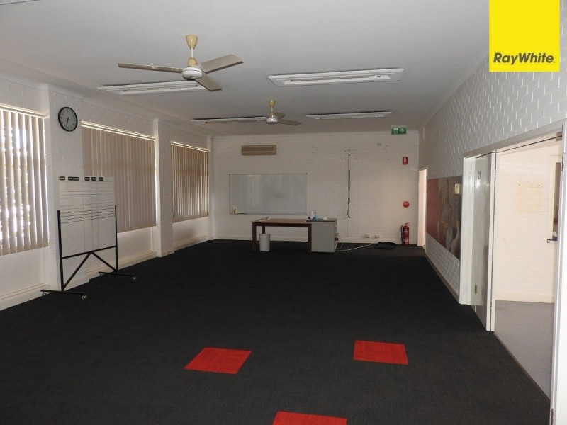 136 Wheatley Street, Gosnells WA 6110