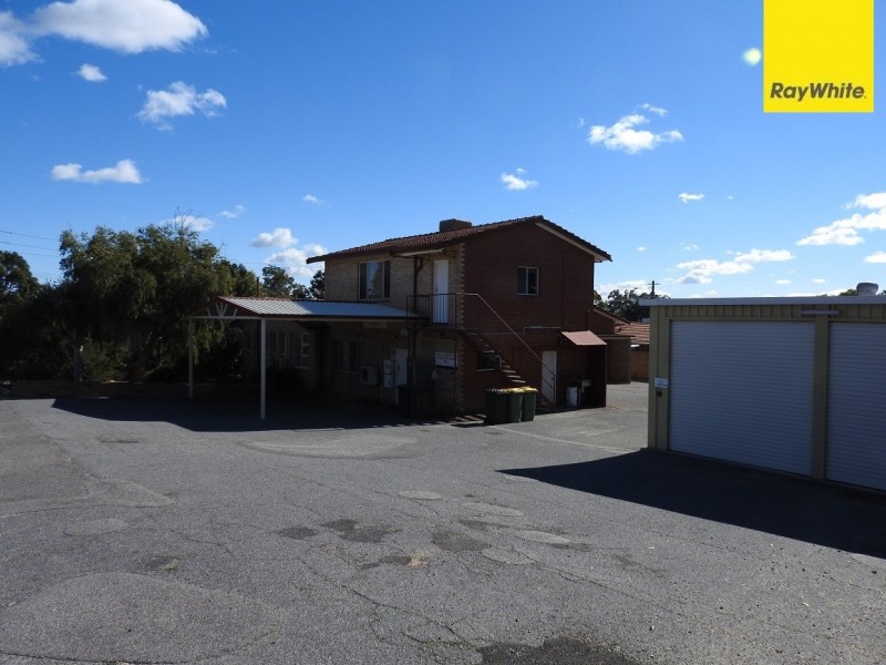 4 Hobbs Drive, Armadale WA 6112