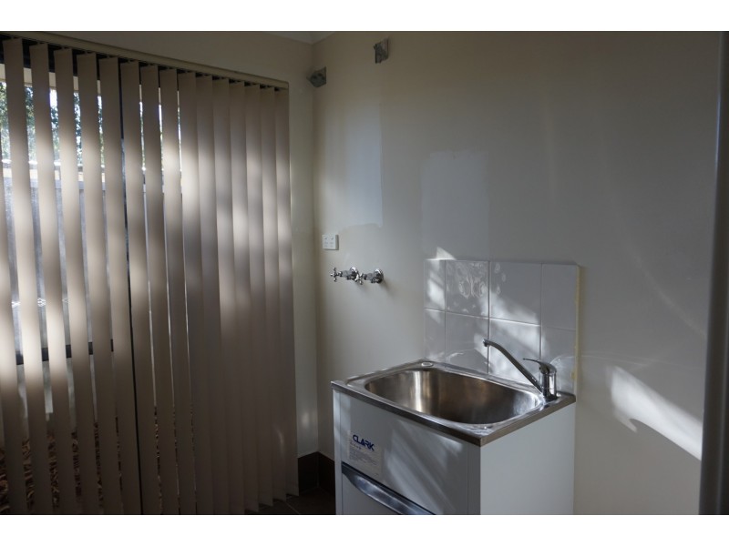 3/27 Sixth Road, Armadale WA 6112