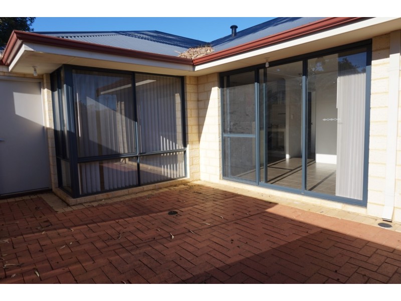 3/27 Sixth Road, Armadale WA 6112