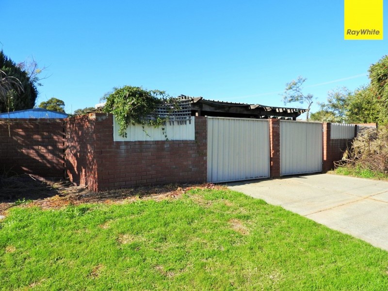 2 Junee Place, Armadale WA 6112