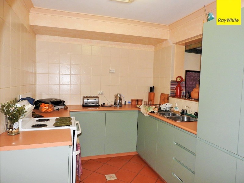 2 Junee Place, Armadale WA 6112