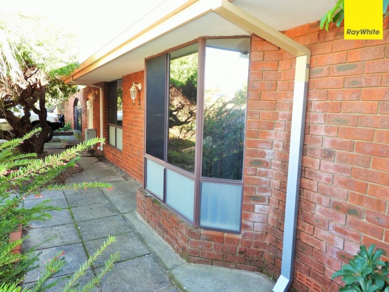 2 Junee Place, Armadale WA 6112