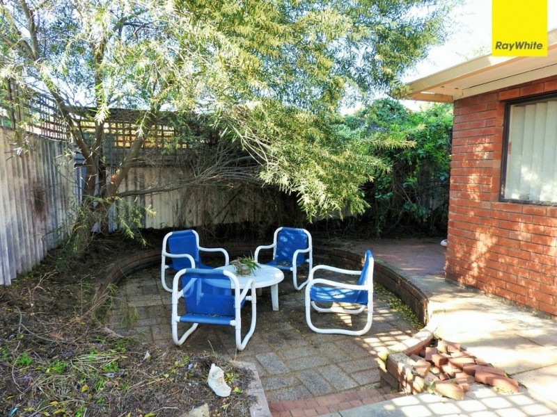 2 Junee Place, Armadale WA 6112
