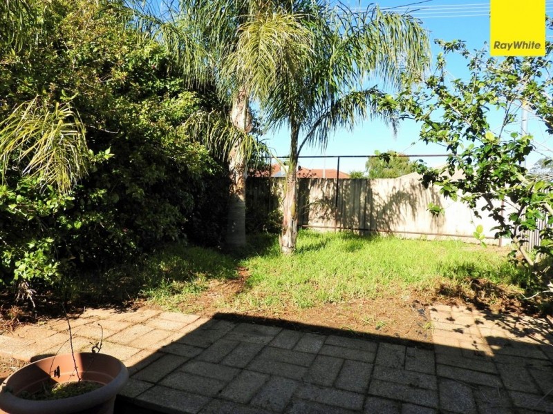 2 Junee Place, Armadale WA 6112