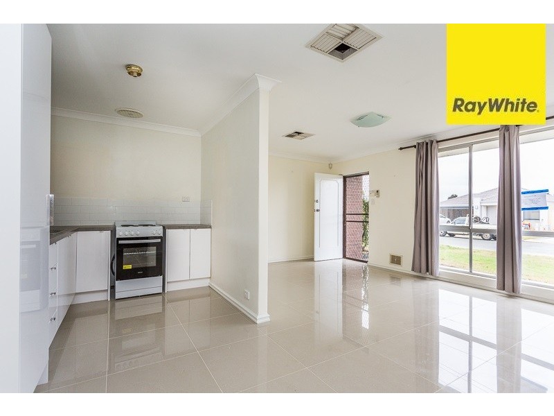 31 Girraween Street, Armadale WA 6112