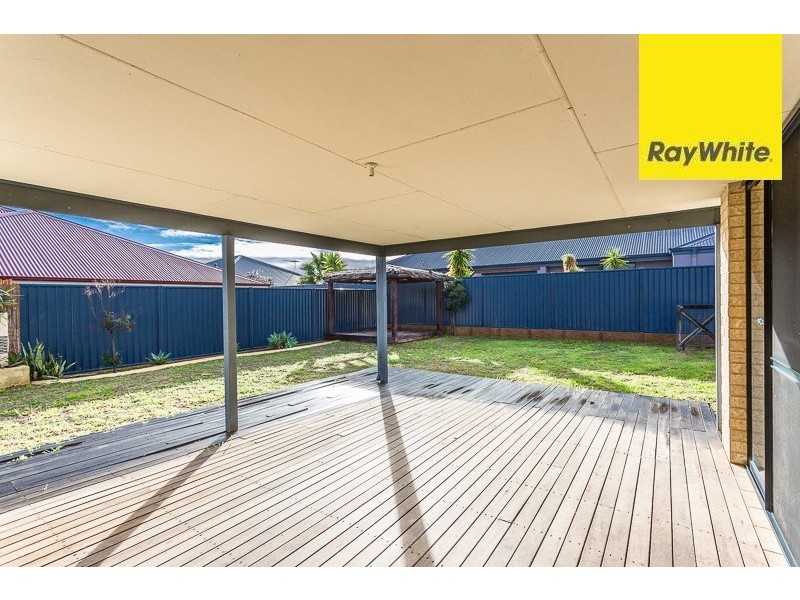 14 Plaistowe Boulevard, Byford WA 6122