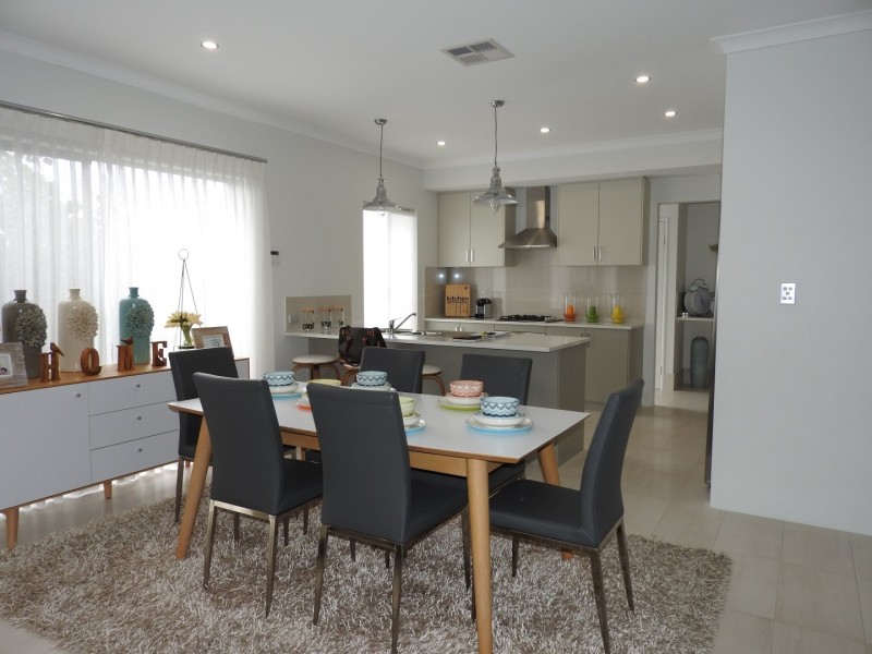 55 Oakbella Parade, Harrisdale WA 6112